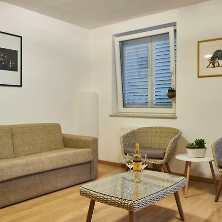 Apartment Modern In The Center Of *