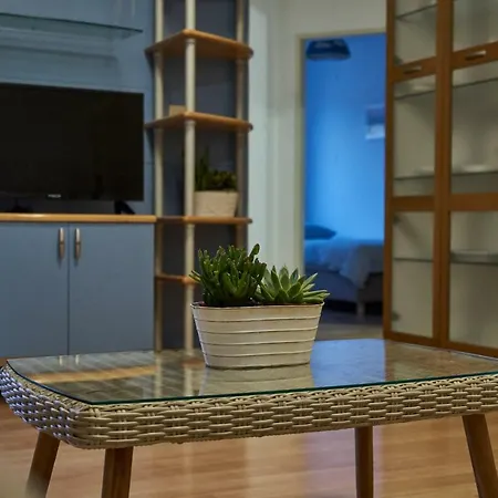 Apartment Modern In The Center Of Ankaran